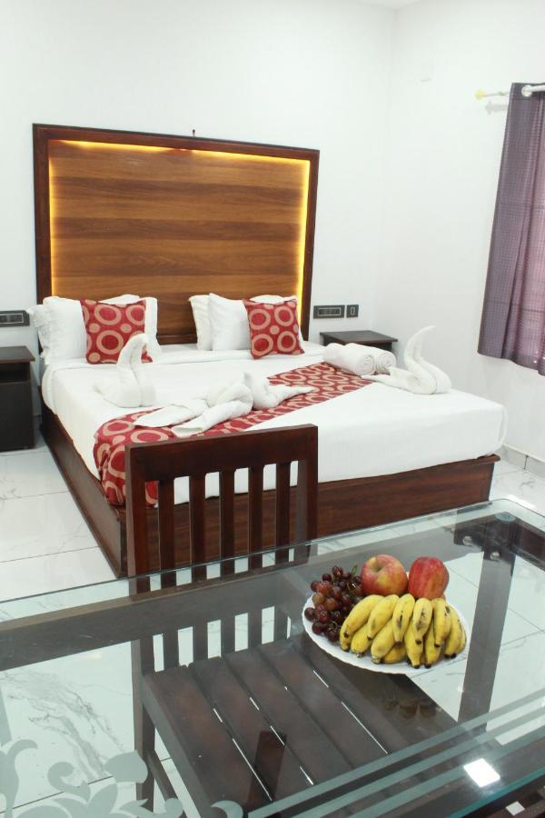 The Mountcourt Hotel Munnar Exterior foto